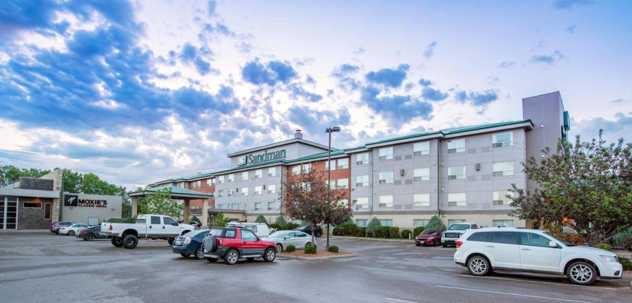 Sandman Hotel & Suites Regina Exterior photo
